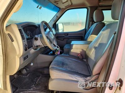 Zdjęcie 7 z 12 samochodu: 2017 NISSAN NV 2500 HD SV VIN:1N6BF0KY6HN809394 - miniatura