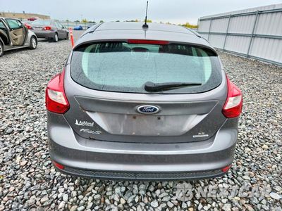 Zdjęcie 6 z 12 samochodu: 2014 FORD FOCUS SE VIN:1FADP3K21EL271044 - miniatura