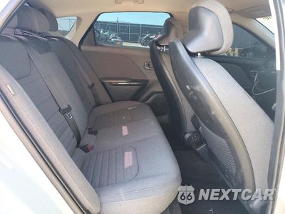 Zdjęcie 10 z 12 samochodu: 2025 KIA K4 EX VIN:3KPFU4DE8SE011558 - miniatura