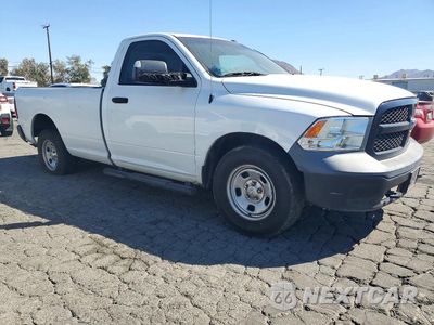 Czwarte zdjęcie samochodu z boku: 2019 RAM 1500 CLASSIC TRADESMAN VIN:3C6JR6DG0KG506289 - miniatura