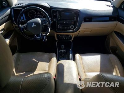 Zdjęcie 8 z 13 samochodu: 2018 MITSUBISHI OUTLANDER SE VIN:JA4AD3A33JZ035318 - miniatura