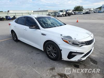 Czwarte zdjęcie samochodu z boku: 2019 KIA OPTIMA LX VIN:5XXGT4L33KG333703 - miniatura
