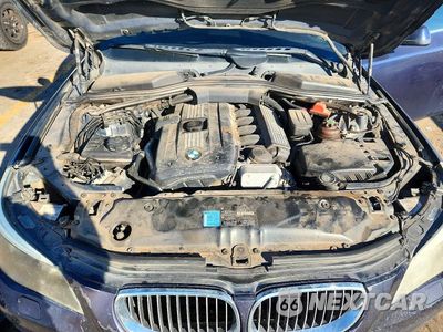 Zdjęcie 11 z 12 samochodu: 2010 BMW 528 XI VIN:WBANV1C50AC159621 - miniatura