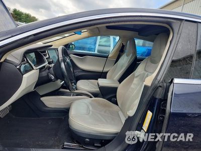 Zdjęcie 7 z 13 samochodu: 2013 TESLA MODEL S VIN:5YJSA1DP7DFP12788 - miniatura