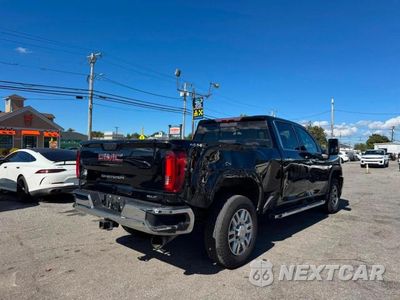 Czwarte zdjęcie samochodu z boku: 2023 GMC SIERRA K2500 SLT VIN:1GT49NEY2PF164974 - miniatura