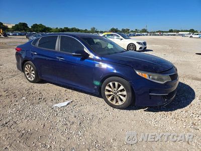 Czwarte zdjęcie samochodu z boku: 2017 KIA OPTIMA LX VIN:5XXGT4L36HG122472 - miniatura