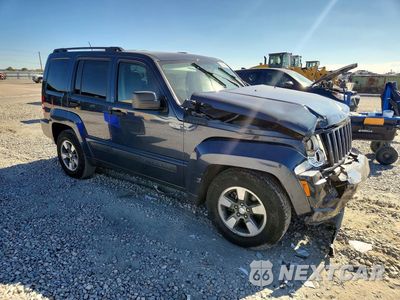 Czwarte zdjęcie samochodu z boku: 2008 JEEP LIBERTY SPORT VIN:1J8GN28K38W288356 - miniatura