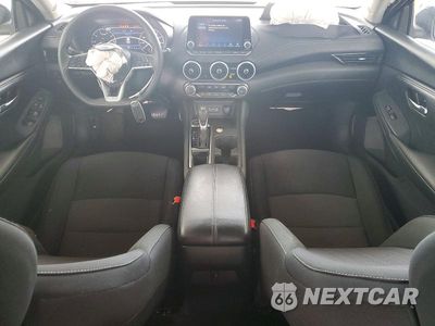 Zdjęcie 8 z 12 samochodu: 2025 NISSAN SENTRA SV VIN:3N1AB8CVXSY322225 - miniatura
