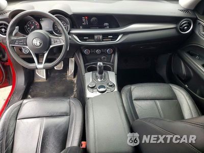 Zdjęcie 8 z 13 samochodu: 2018 ALFA ROMEO STELVIO SPORT VIN:ZASFAKPN7J7B62325 - miniatura