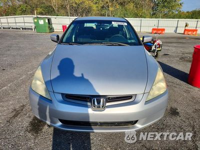 Piąte zdjęcie samochodu w środku: 2003 HONDA ACCORD LX VIN:3HGCM563X3G712131 - miniatura