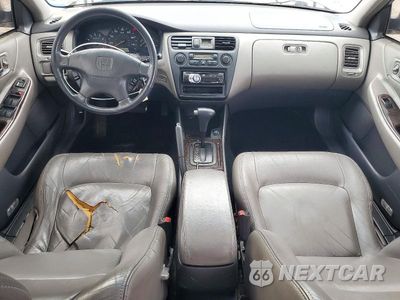 Zdjęcie 8 z 12 samochodu: 2000 HONDA ACCORD EX VIN:1HGCG1653YA083657 - miniatura