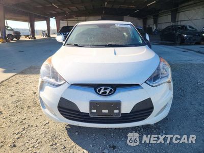 Piąte zdjęcie samochodu w środku: 2017 HYUNDAI VELOSTER BASE VIN:KMHTC6AD7HU307335 - miniatura