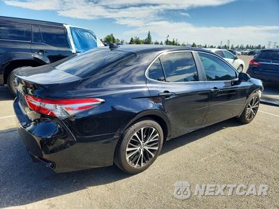 Trzecie zdjęcie samochodu z tyłu: 2019 TOYOTA CAMRY SE VIN:4T1B11HK1KU790160 - miniatura