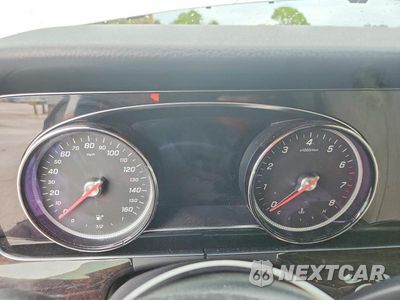 Zdjęcie 9 z 12 samochodu: 2017 MERCEDES-BENZ E 300 VIN:WDDZF4JB7HA204481 - miniatura