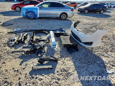 Zdjęcie 13 z 14 samochodu: 2017 CHRYSLER PACIFICA TOURING L VIN:2C4RC1BG0HR552937 - miniatura