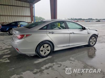 Trzecie zdjęcie samochodu z tyłu: 2011 HYUNDAI SONATA HYBRID VIN:KMHEC4A44BA005152 - miniatura