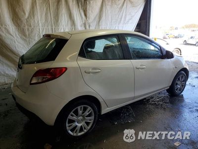 Trzecie zdjęcie samochodu z tyłu: 2012 MAZDA MAZDA2 VIN:JM1DE1KZ5C0137105 - miniatura