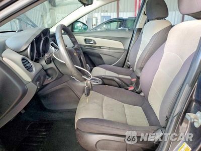 Zdjęcie 7 z 13 samochodu: 2014 CHEVROLET CRUZE LS VIN:1G1PA5SG0E7171776 - miniatura