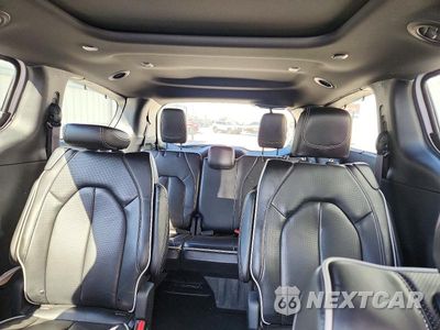 Zdjęcie 10 z 13 samochodu: 2025 CHRYSLER PACIFICA LIMITED VIN:2C4RC1GG5SR544414 - miniatura