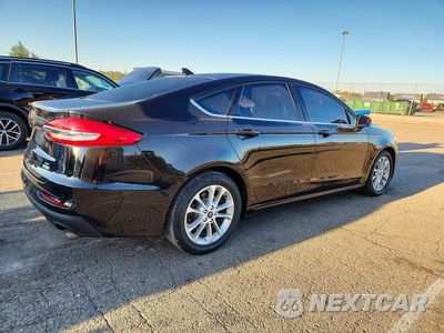 Trzecie zdjęcie samochodu z tyłu: 2019 FORD FUSION SE VIN:3FA6P0HD6KR165945 - miniatura