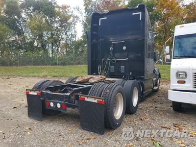 Trzecie zdjęcie samochodu z tyłu: 2016 KENWORTH T680 SEMI TRUCK VIN:1XKYD49X5GJ463937 - miniatura