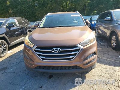 Piąte zdjęcie samochodu w środku: 2017 HYUNDAI TUCSON SE VIN:KM8J33A43HU426277 - miniatura