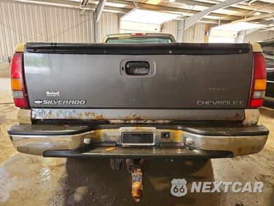 Zdjęcie 6 z 12 samochodu: 2001 CHEVROLET SILVERADO K1500 VIN:1GCEK14T81E104671 - miniatura