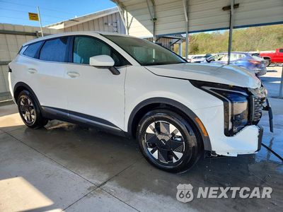 Czwarte zdjęcie samochodu z boku: 2027 KIA SPORTAGE HYBRID LX VIN:KNDPU3DG8V7430255 - miniatura