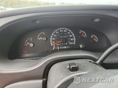 Zdjęcie 9 z 13 samochodu: 2003 FORD ECONOLINE E350 SUPER DUTY WAGON VIN:1FBSS31L33HA20850 - miniatura