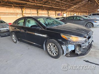 Czwarte zdjęcie samochodu z boku: 2018 HYUNDAI SONATA SE VIN:5NPE24AF7JH601307 - miniatura