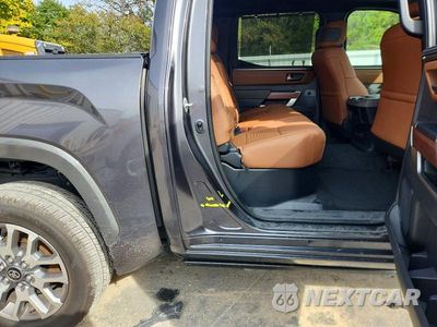 Zdjęcie 12 z 13 samochodu: 2026 TOYOTA TUNDRA 1794 EDITION VIN:5TFMA5DBXTX349461 - miniatura
