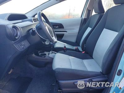 Zdjęcie 7 z 14 samochodu: 2014 TOYOTA PRIUS C THREE VIN:JTDKDTB34E1067546 - miniatura