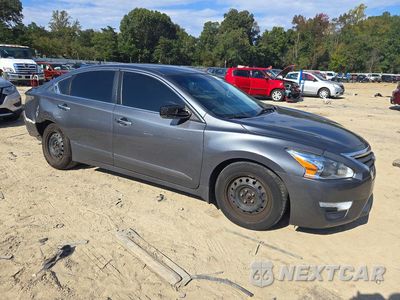Czwarte zdjęcie samochodu z boku: 2015 NISSAN ALTIMA 2.5 S VIN:1N4AL3AP7FN380285 - miniatura