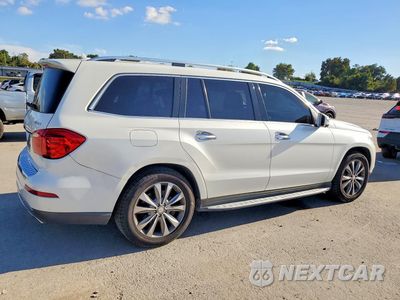 Trzecie zdjęcie samochodu z tyłu: 2013 MERCEDES-BENZ GL 450 4MATIC VIN:4JGDF7CE2DA183204 - miniatura
