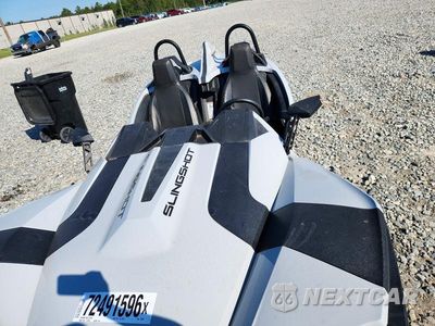 Piąte zdjęcie samochodu w środku: 2022 POLARIS SLINGSHOT S VIN:57XAASHD6N8152806 - miniatura