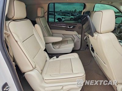 Zdjęcie 11 z 13 samochodu: 2022 GMC YUKON XL DENALI VIN:1GKS2JKL5NR114714 - miniatura