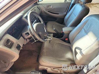 Zdjęcie 7 z 12 samochodu: 2002 HONDA ACCORD EX VIN:1HGCG56642A024365 - miniatura