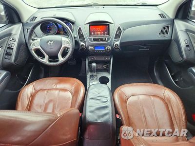 Zdjęcie 8 z 13 samochodu: 2011 HYUNDAI TUCSON LIMITED VIN:KM8JUCAC8BU248992 - miniatura