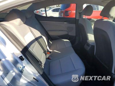 Zdjęcie 10 z 12 samochodu: 2017 HYUNDAI ELANTRA SE VIN:5NPD74LF5HH096128 - miniatura