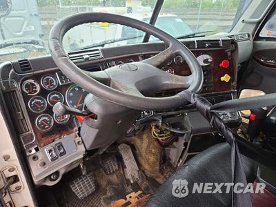 Zdjęcie 8 z 14 samochodu: 1998 FREIGHTLINER CC CONVENTIONAL SEMI TRUCK VIN:1FUYSSZB4WL918539 - miniatura