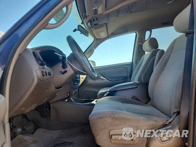 Zdjęcie 7 z 13 samochodu: 2004 TOYOTA SEQUOIA SR5 VIN:5TDZT34A14S223380 - miniatura
