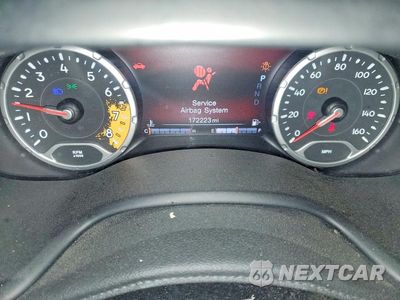 Zdjęcie 9 z 13 samochodu: 2017 JEEP RENEGADE TRAILHAWK VIN:ZACCJBCB7HPE47272 - miniatura