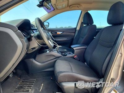 Zdjęcie 7 z 13 samochodu: 2019 NISSAN ROGUE S VIN:5N1AT2MV0KC796470 - miniatura