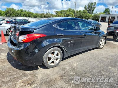 Trzecie zdjęcie samochodu z tyłu: 2013 HYUNDAI ELANTRA GLS VIN:5NPDH4AE0DH339720 - miniatura