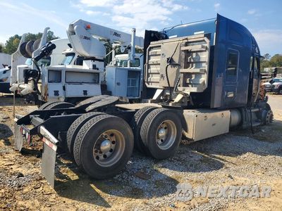 Trzecie zdjęcie samochodu z tyłu: 2020 KENWORTH T680 SEMI TRUCK VIN:1XKYDP9X8LJ341083 - miniatura