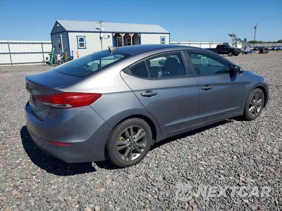 Trzecie zdjęcie samochodu z tyłu: 2018 HYUNDAI ELANTRA VALUE EDITION VIN:5NPD84LF3JH239452 - miniatura
