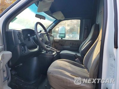 Zdjęcie 7 z 13 samochodu: 2007 CHEVROLET EXPRESS G3 - BOX TRUCK VIN:1GBJG31U771249911 - miniatura