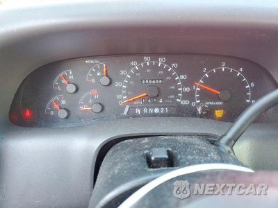 Zdjęcie 9 z 12 samochodu: 1999 FORD F250 SUPER DUTY VIN:1FTNX21S2XEB71567 - miniatura