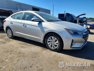 Czwarte zdjęcie samochodu z boku: 2020 HYUNDAI ELANTRA SE VIN:5NPD74LFXLH503501 - miniatura
