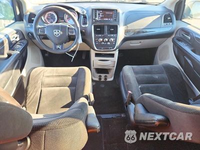 Zdjęcie 8 z 13 samochodu: 2018 DODGE GRAND CARAVAN SXT VIN:2C4RDGCG3JR299441 - miniatura